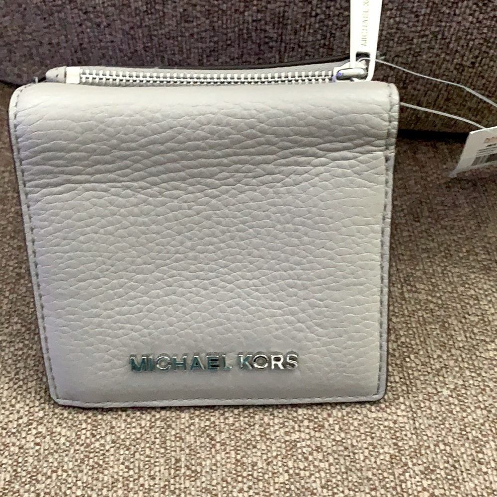 Michael Kors Jet Set Travel purse